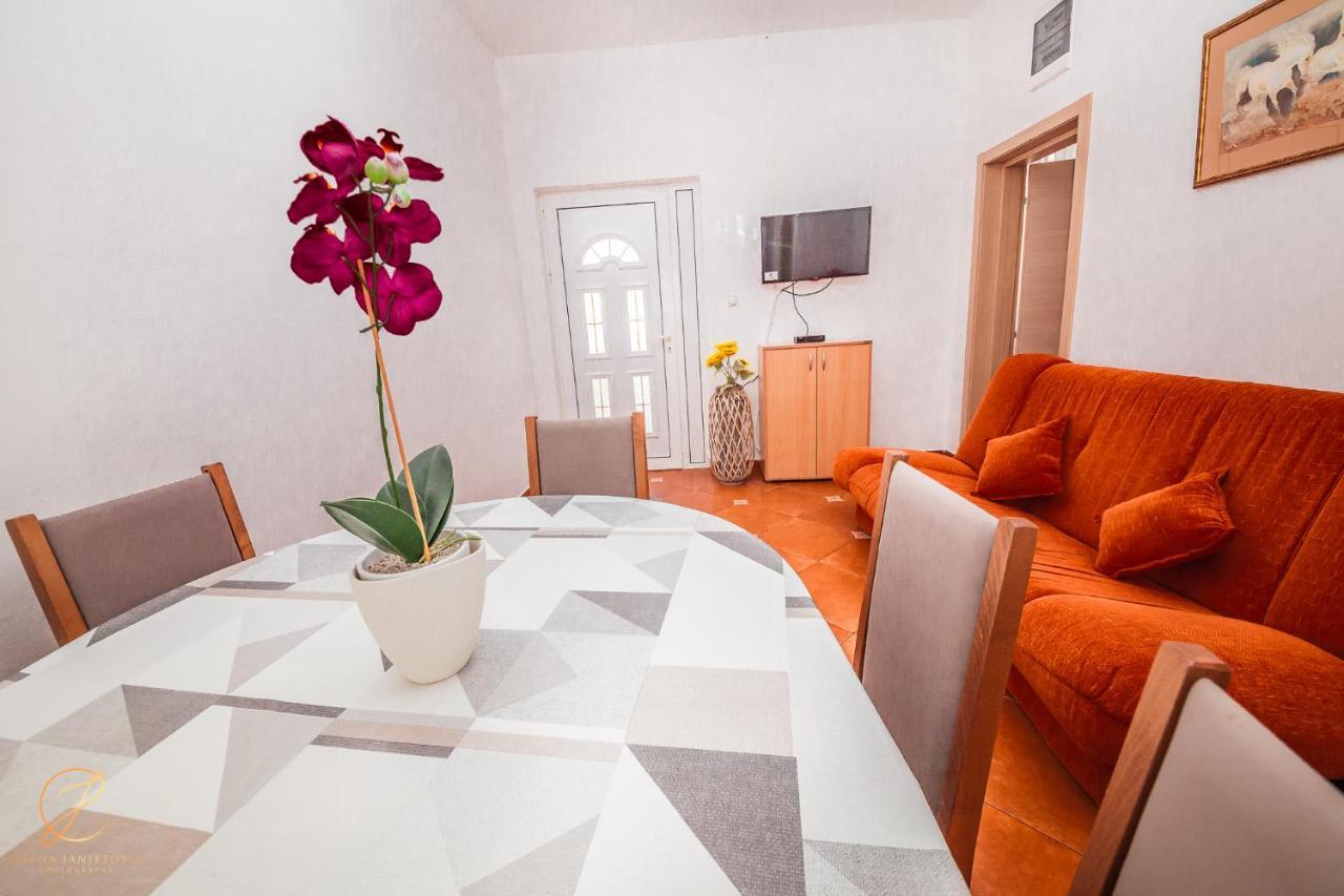Apartments Batricevic Herceg Novi Eksteriør bilde