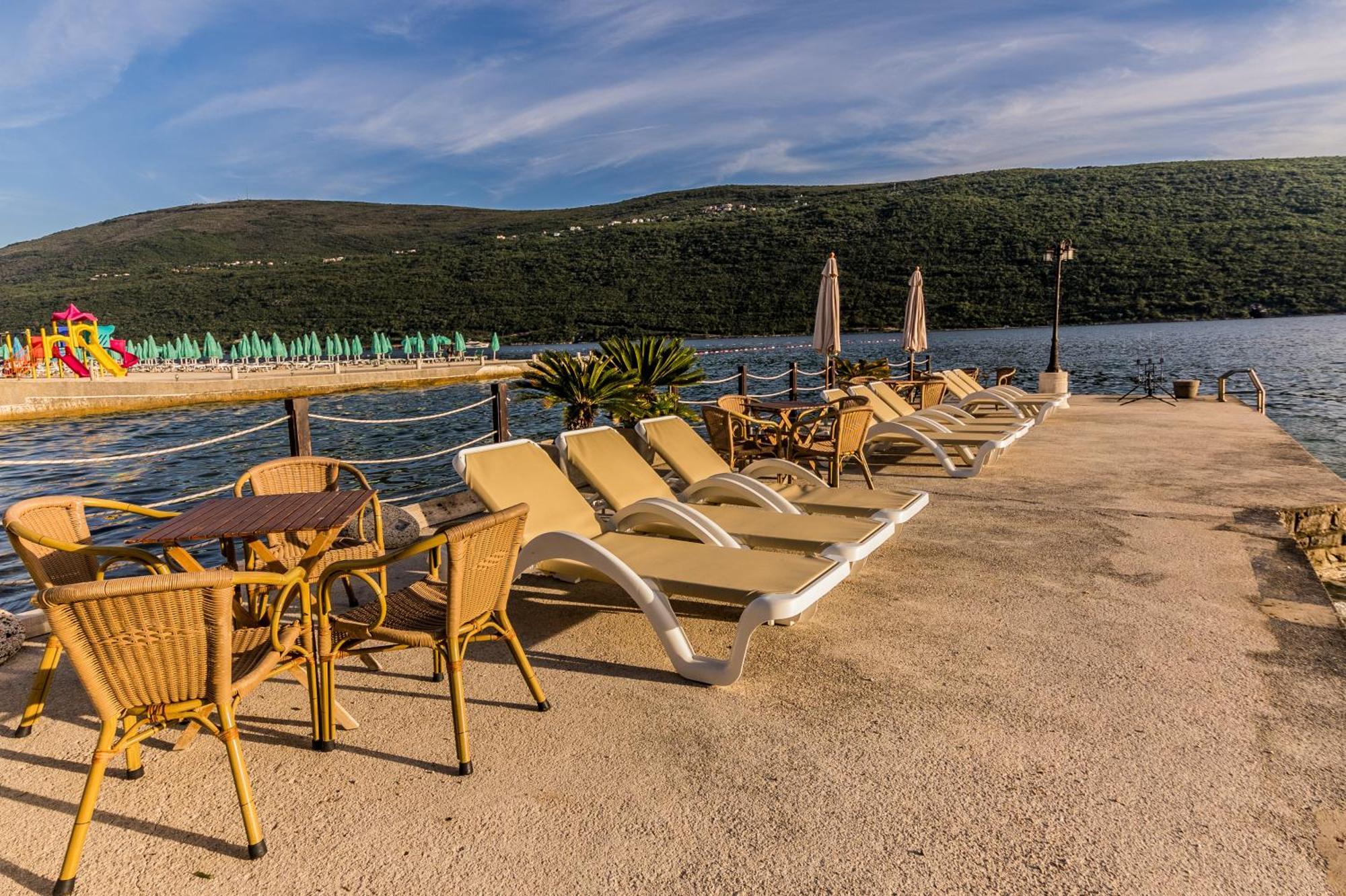 Apartments Batricevic Herceg Novi Eksteriør bilde