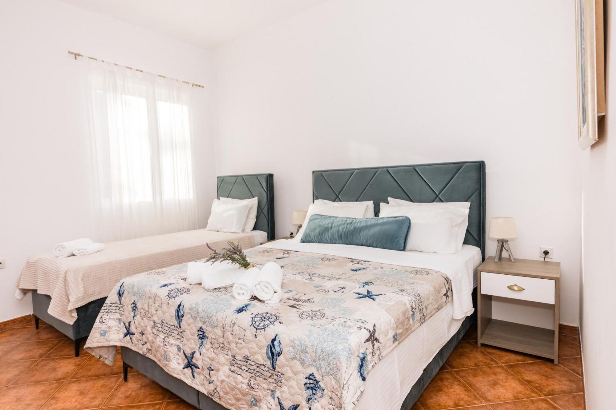 Apartments Batricevic Herceg Novi Eksteriør bilde